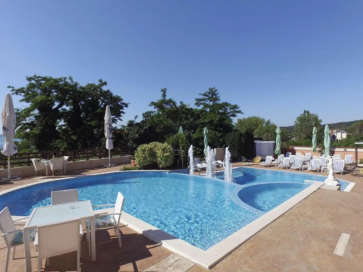 Семеен Хотел Golden Place Sozopol