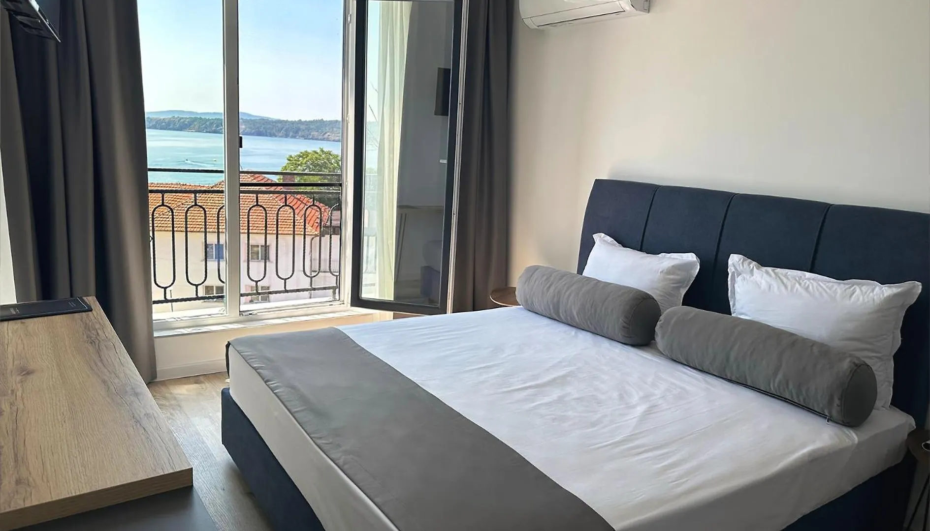 Семеен Хотел Golden Place Sozopol 3*,  Bulgaria