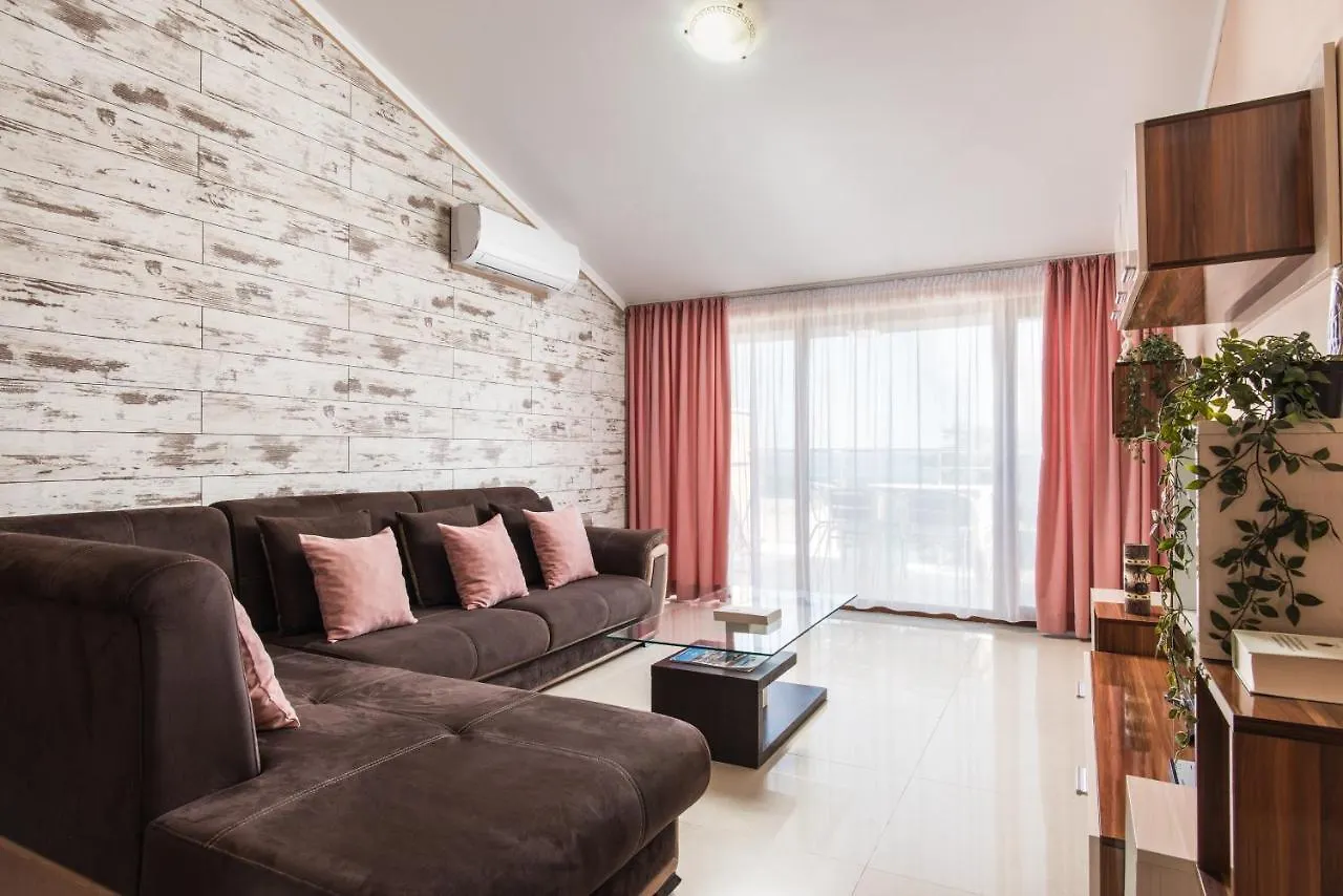 Семеен Хотел Golden Place Sozopol